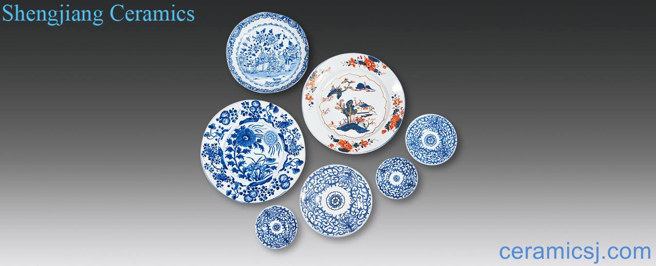 Qing dynasty blue and white Blue and white alum flowers red colour lines Figure tray (seven)