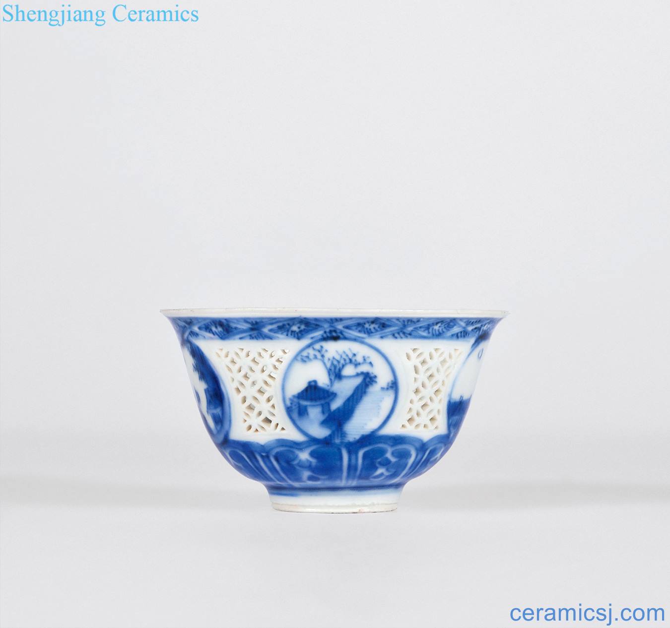 Ming chongzhen Blue and white medallion landscape pattern cup engraved look kam