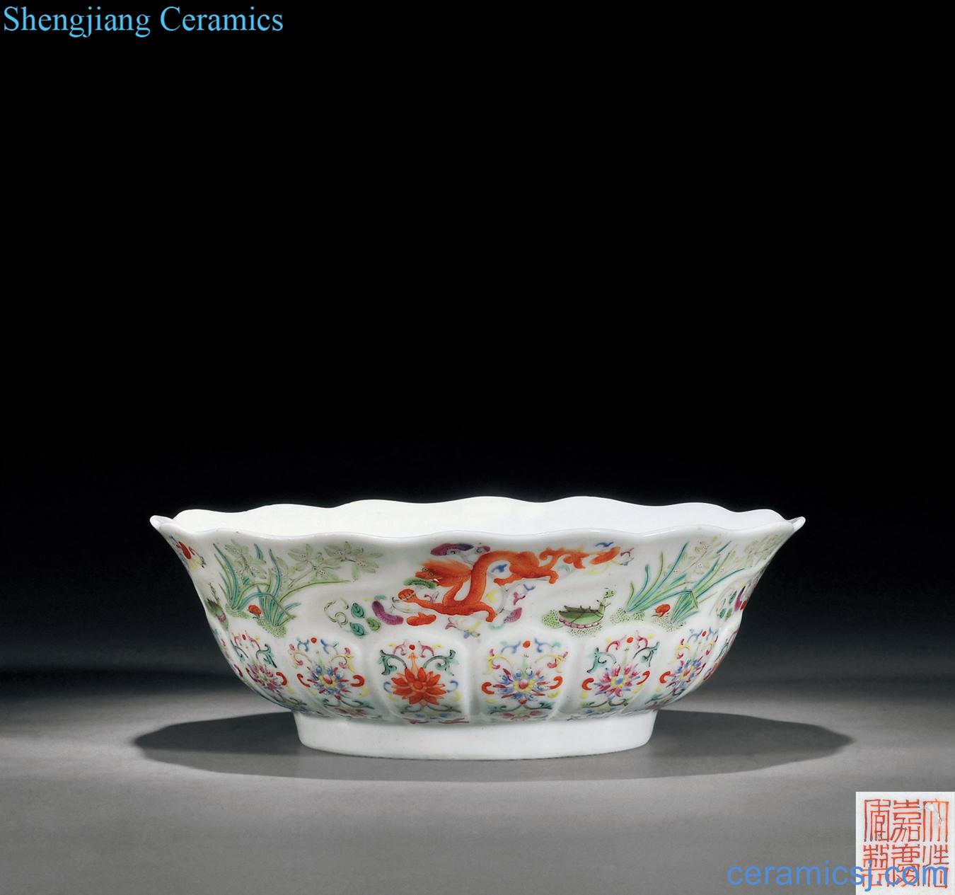 Qing jiaqing pastel flowers therefore dragon lotus-shaped bowl