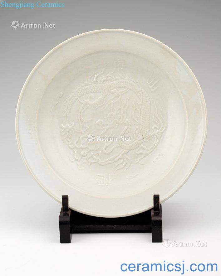 White porcelain of song dynasty dragon fold along the plate