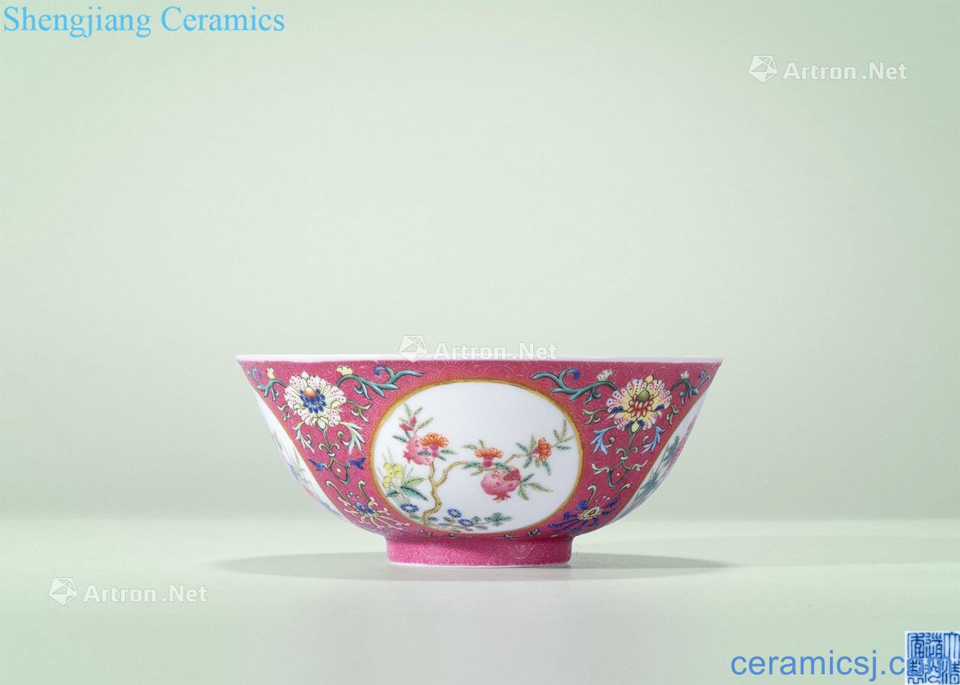 Qing daoguang carmine to color the rolling way far outside the four seasons flower fruit grain blue and white in the four seasons flower green-splashed bowls