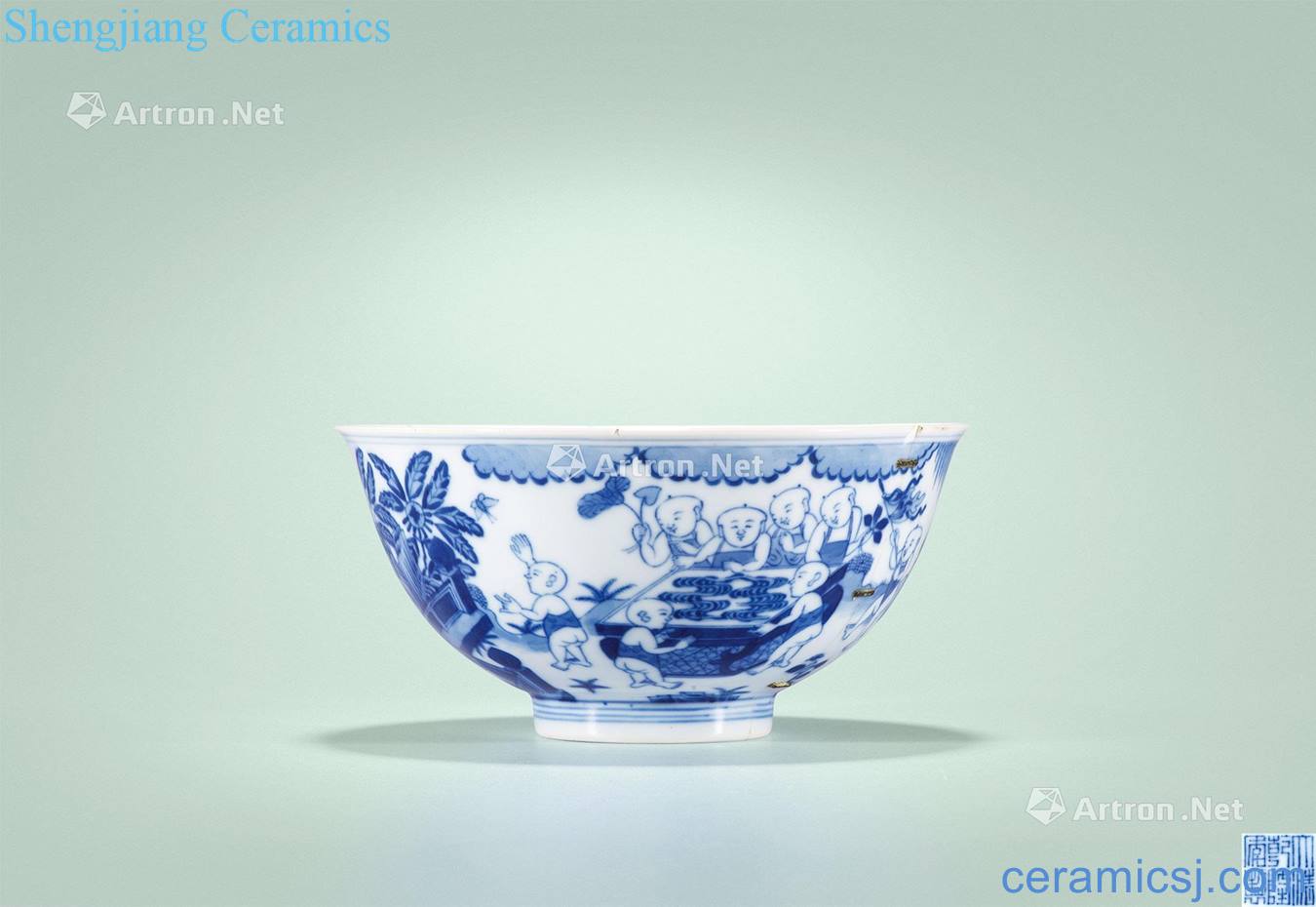 Qing qianlong figure bowl of blue and white baby play