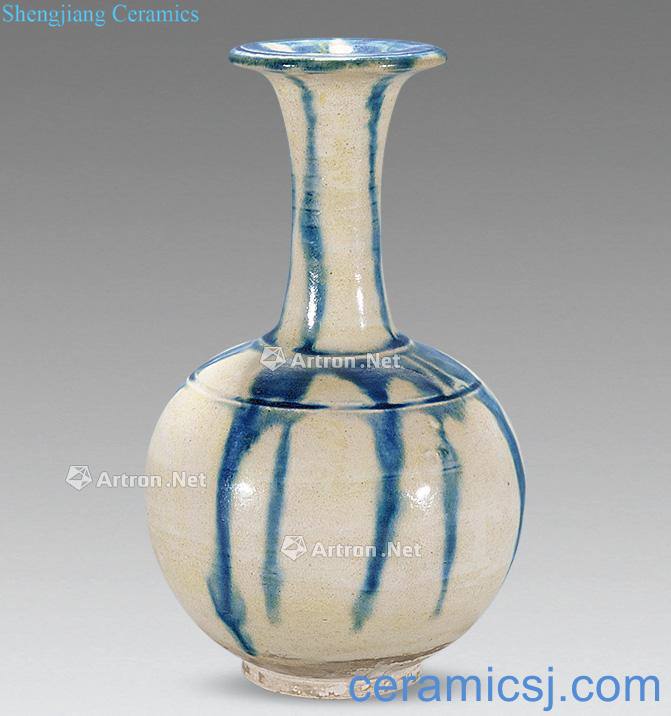 Ming or earlier Three-color glaze blue bottle