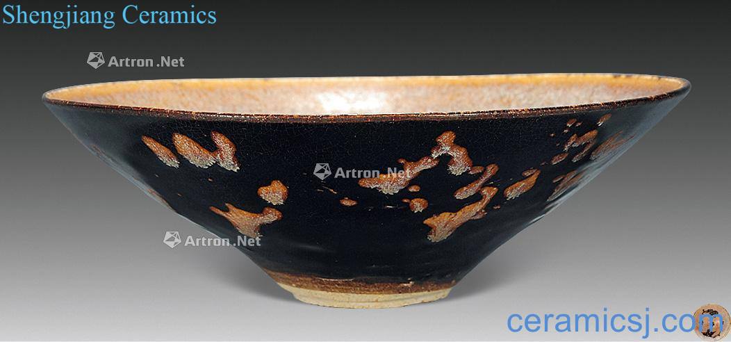 Ming or earlier Jizhou kiln paper-cut dragon cup