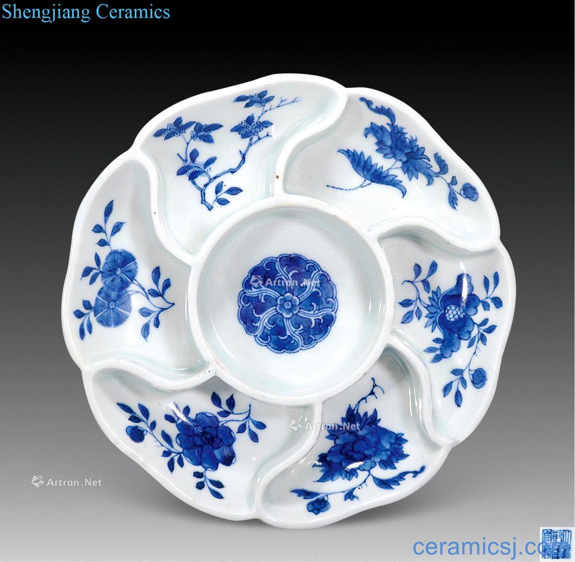 Qing qianlong Blue and white peony dish