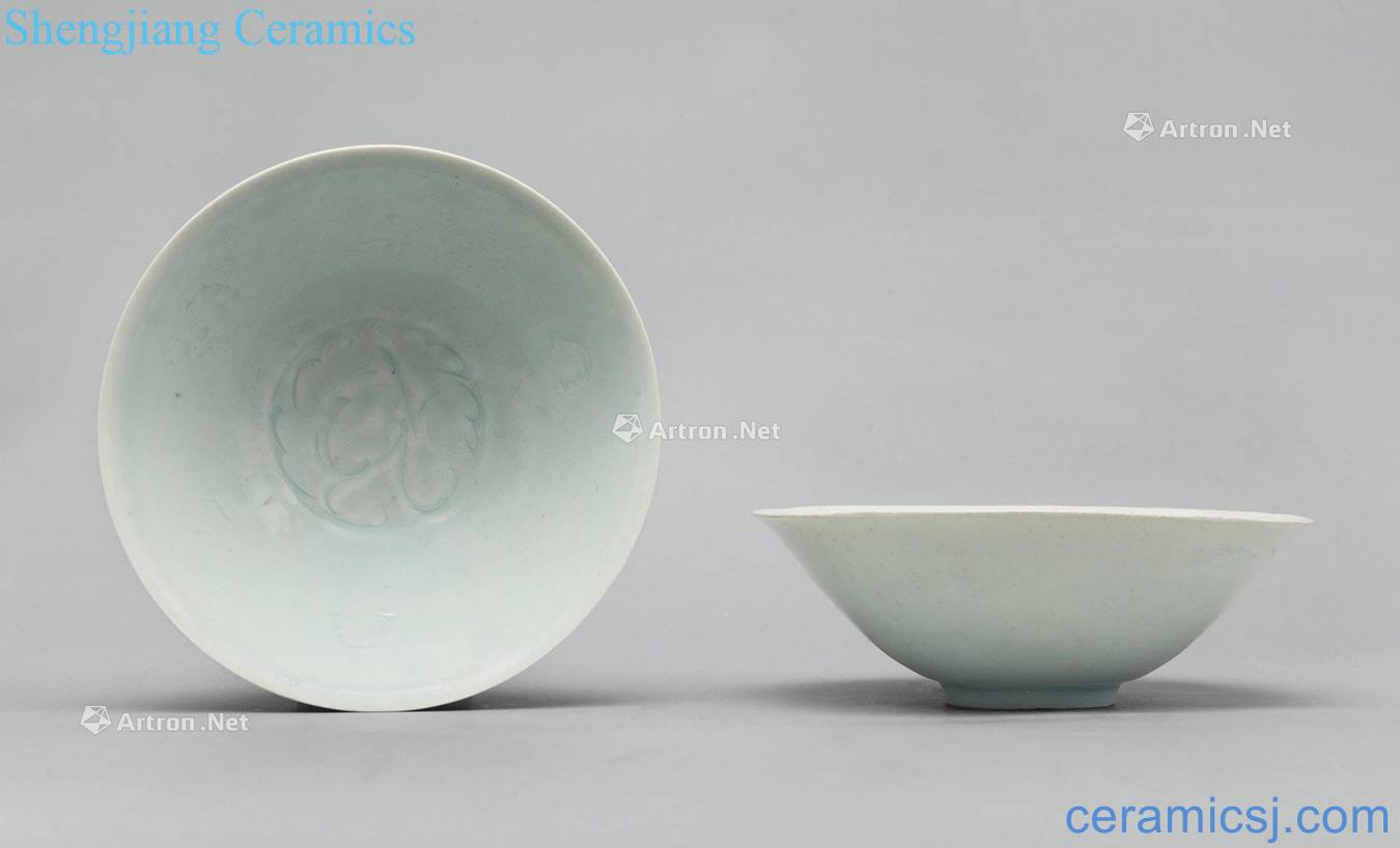 The song dynasty Green white glaze hand-cut 盌 pair