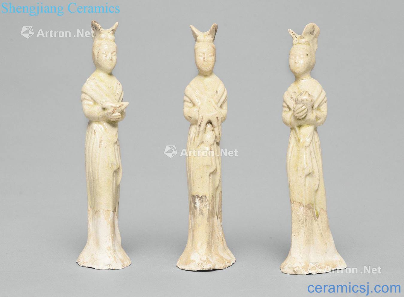 Sui/tang Yellow glaze three female figurines