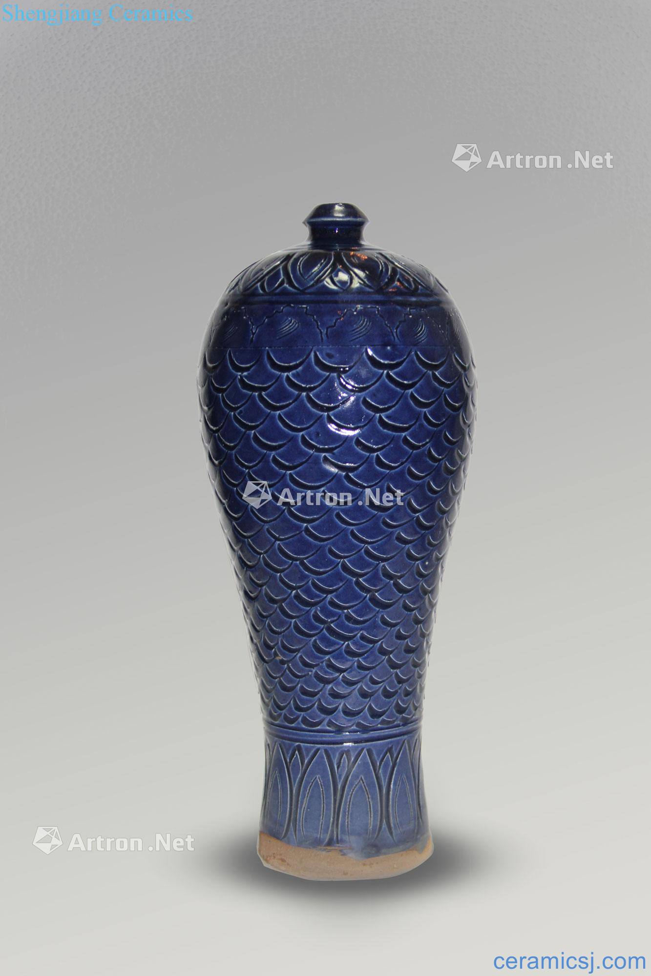 Song blue glaze plum bottle