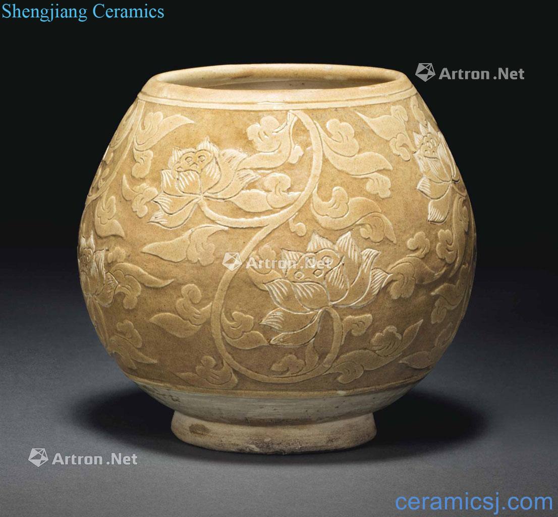 Northern song dynasty magnetic state department white-floored carved lotus grain heart cans