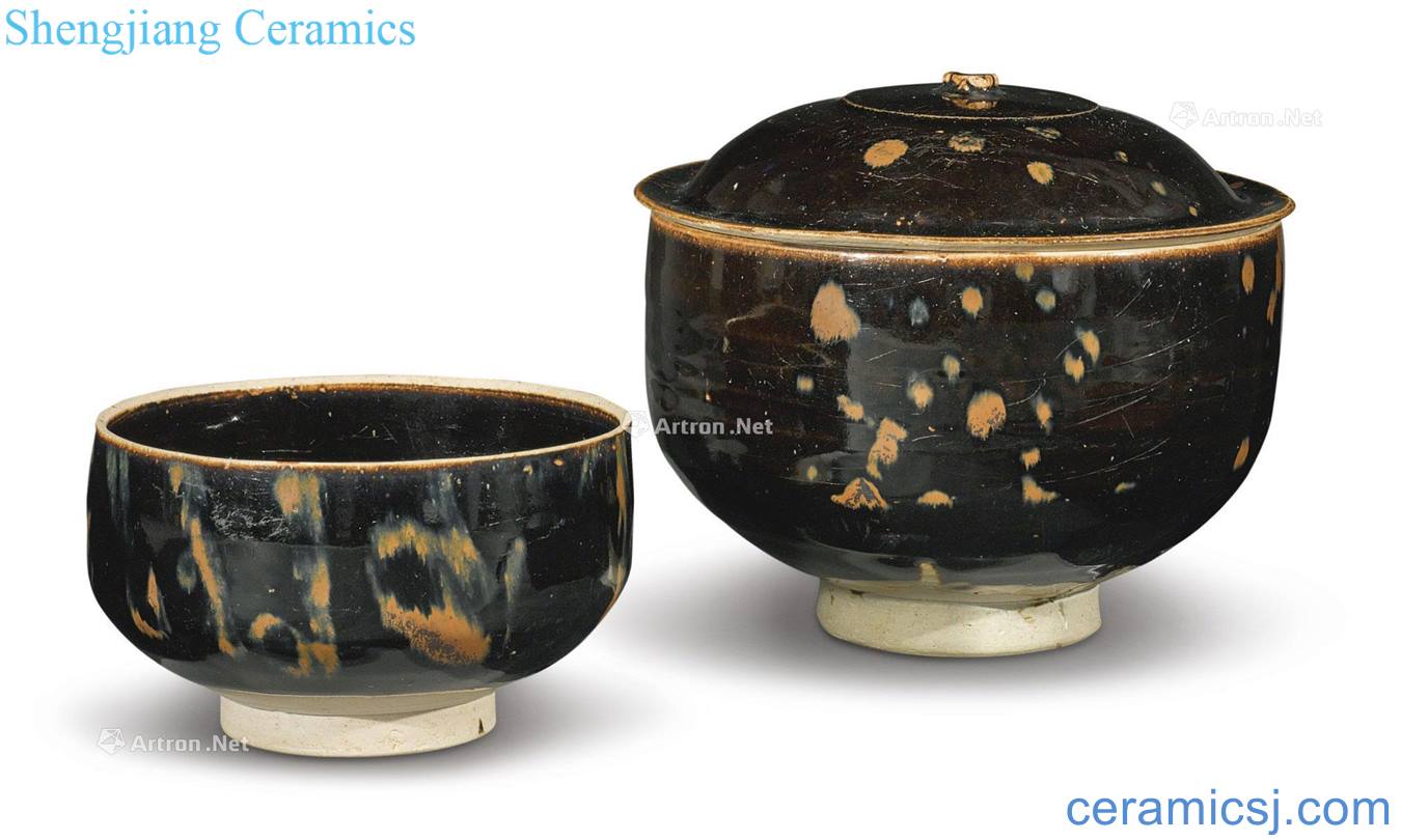 gold Black glaze rust markings cover 盌 and black glaze rust markings 盌