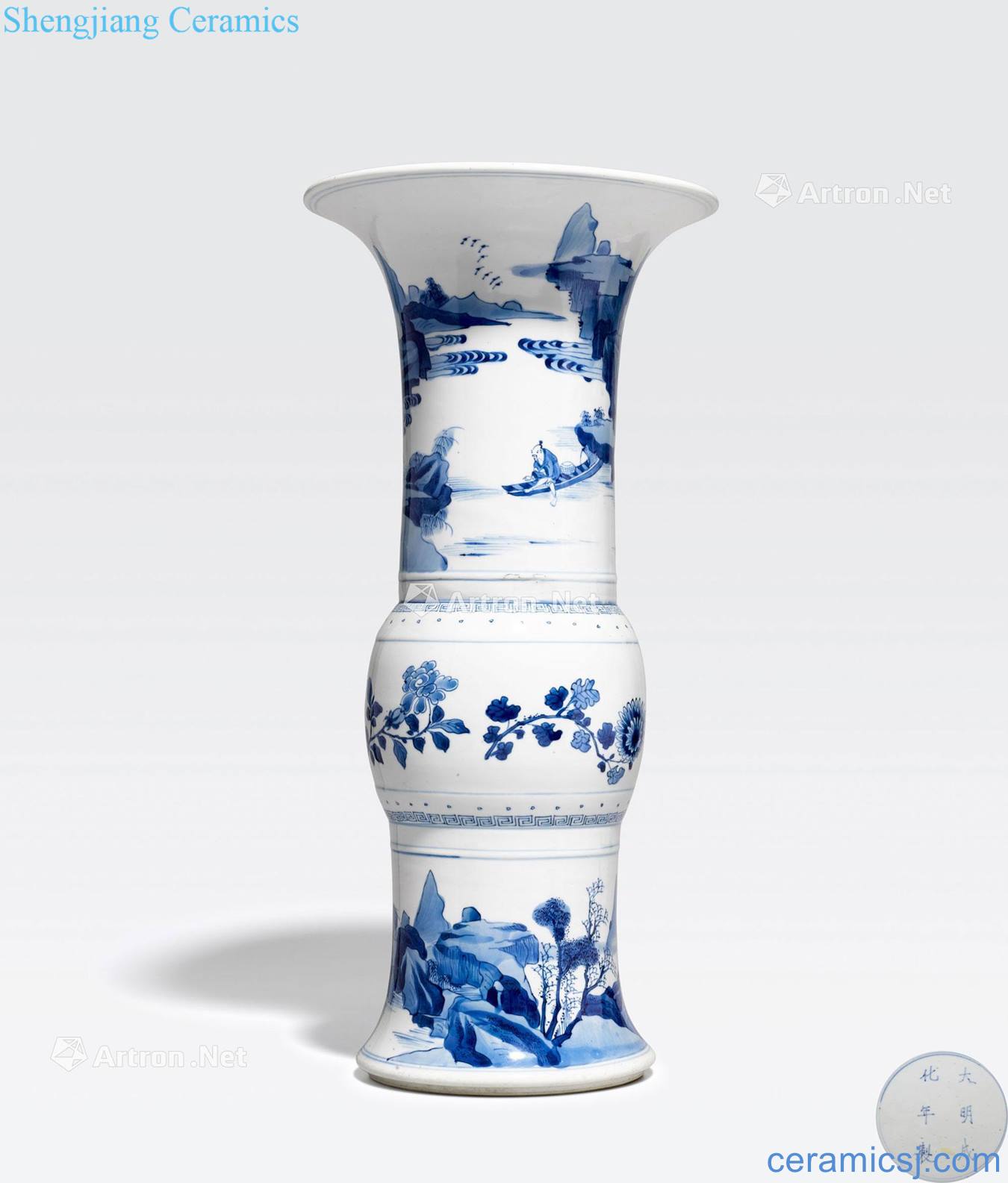The qing emperor kangxi Blue and white landscape pattern flower vase with flowers