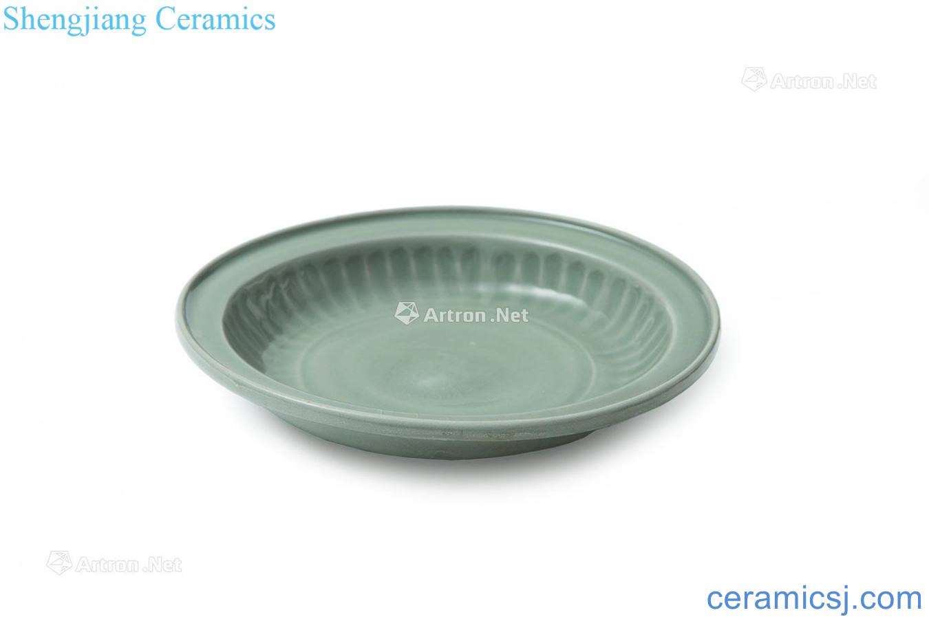 The southern song dynasty Longquan celadon lotus valve tray