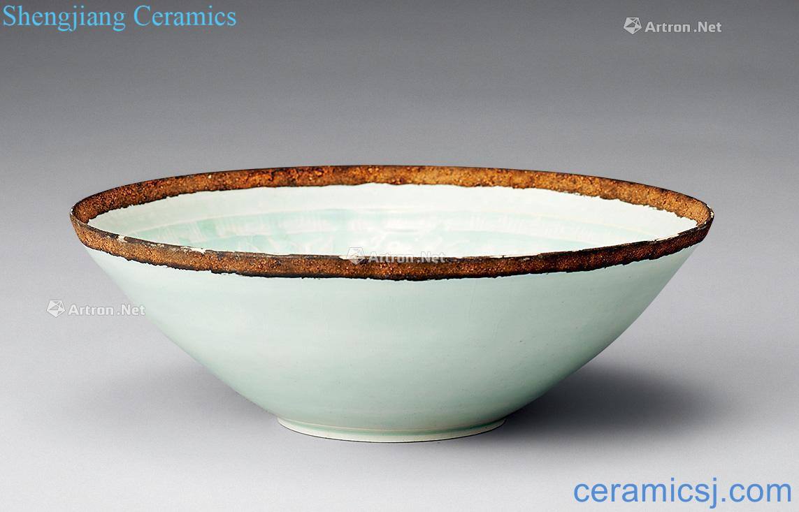Song green carved flowers green-splashed bowls
