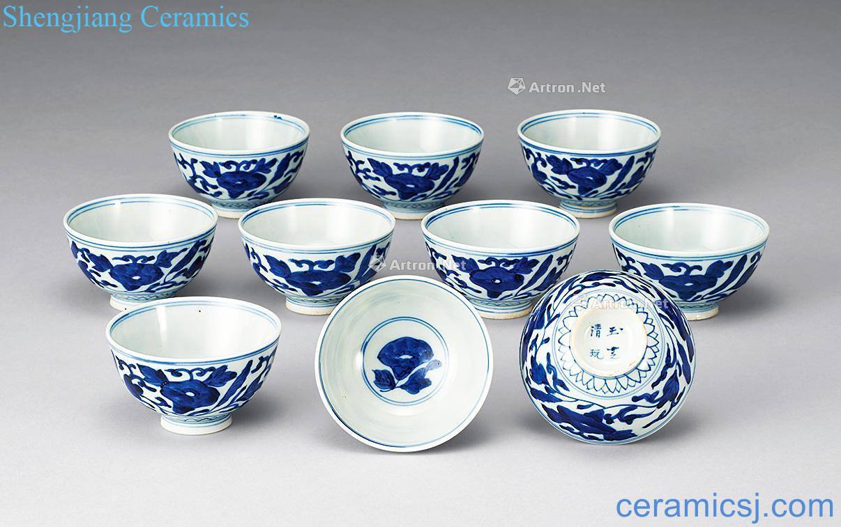 Qing dynasty blue and white flower grain bowl (10 guest)