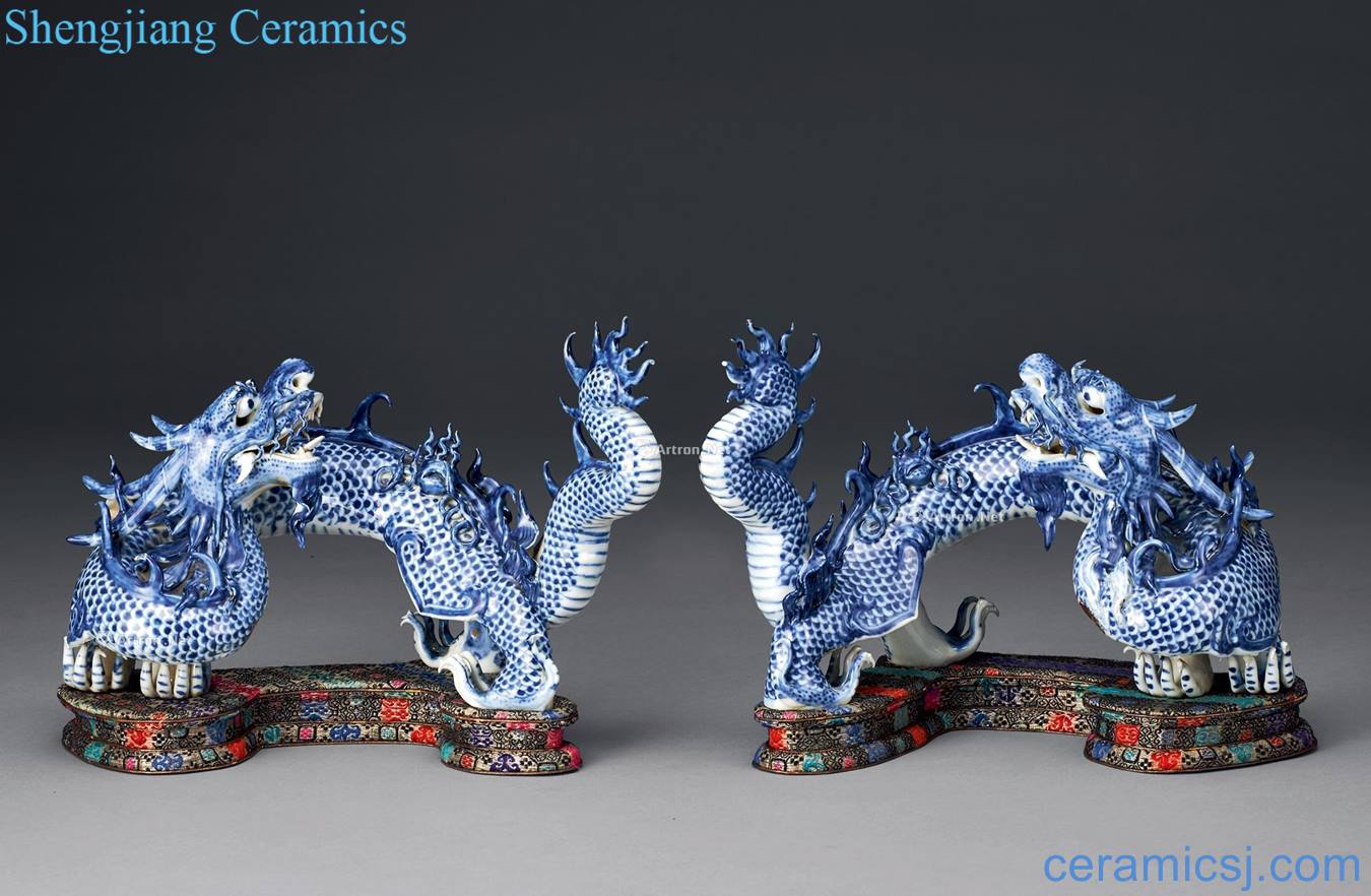 qing Blue and white dragon furnishing articles (a)