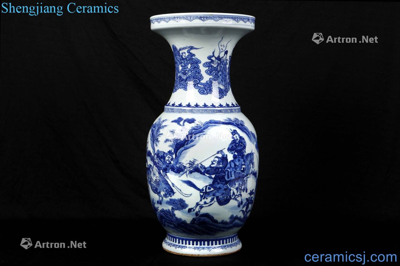 The late qing dynasty blue and white vase