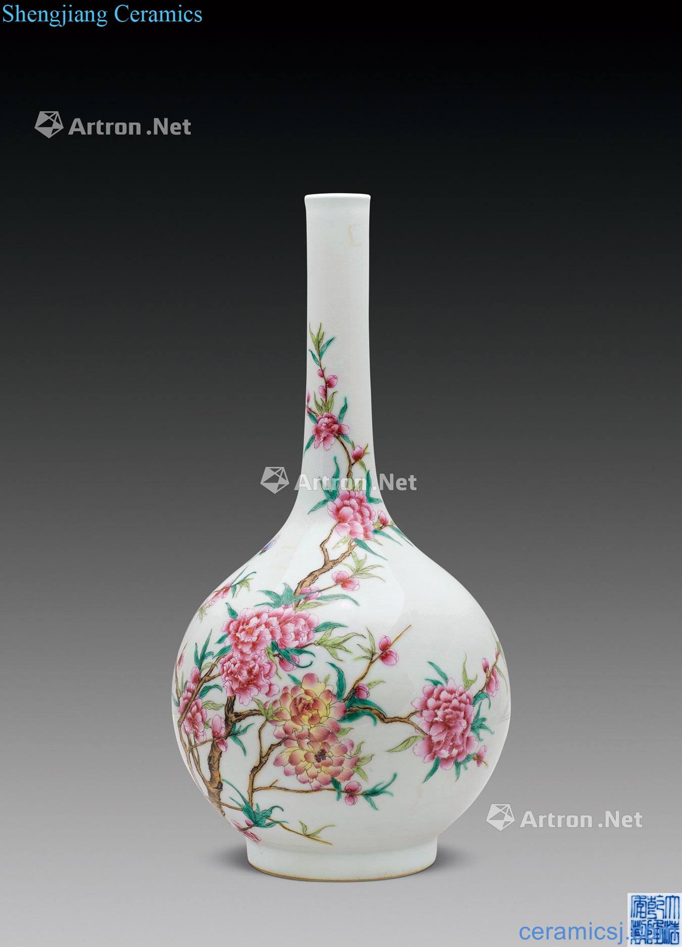 Qing qianlong pastel peach blossom harbinger bottle