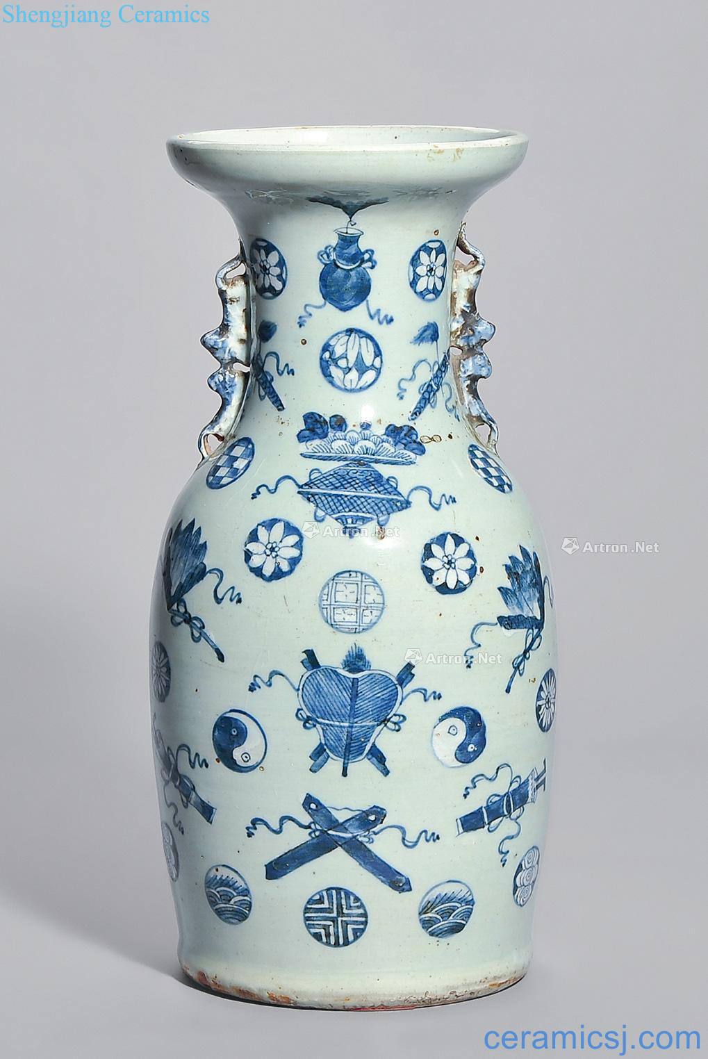 Mid qing Pea green to blue and white antique grain bottle
