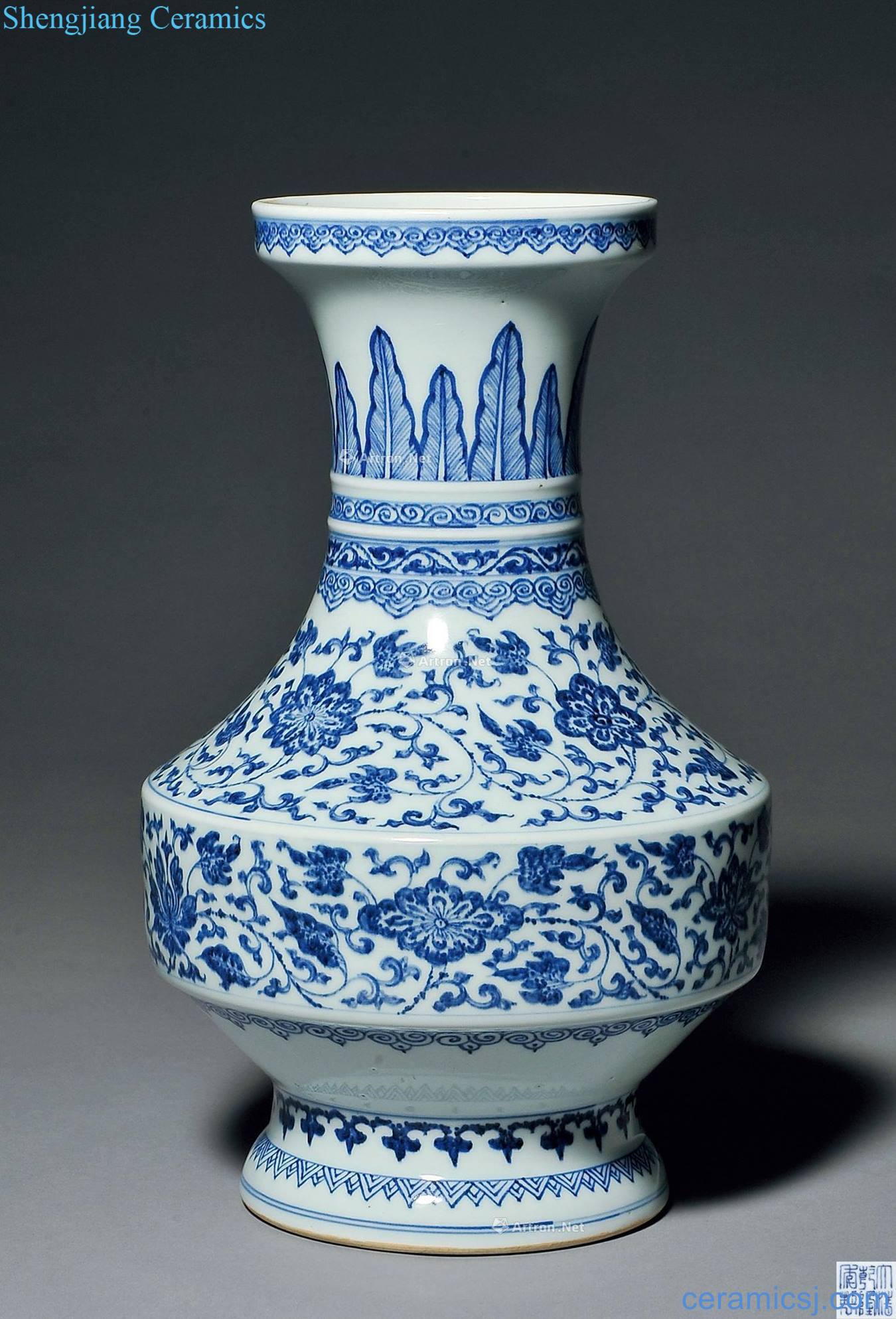 Qing qianlong Blue and white tie up lotus flower grain positions