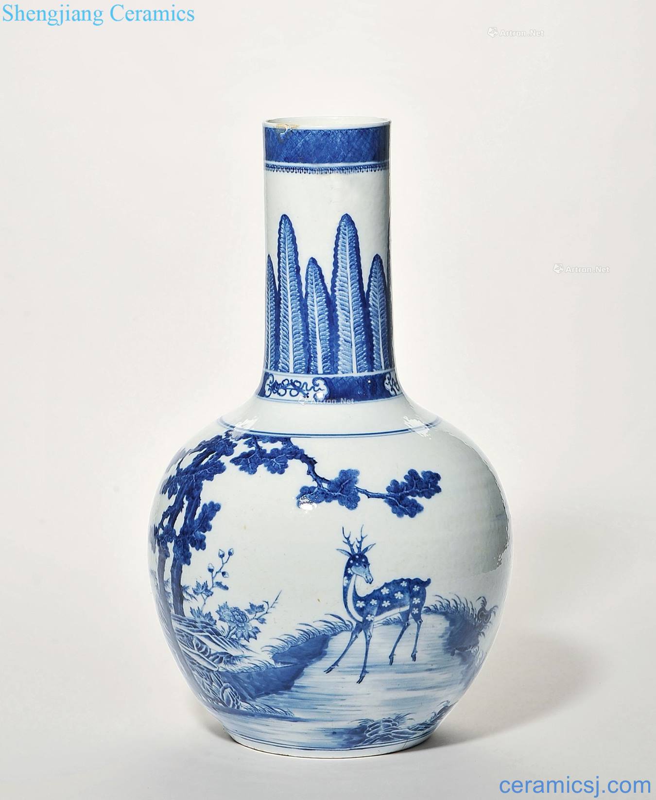 qing Blue and white pine tree