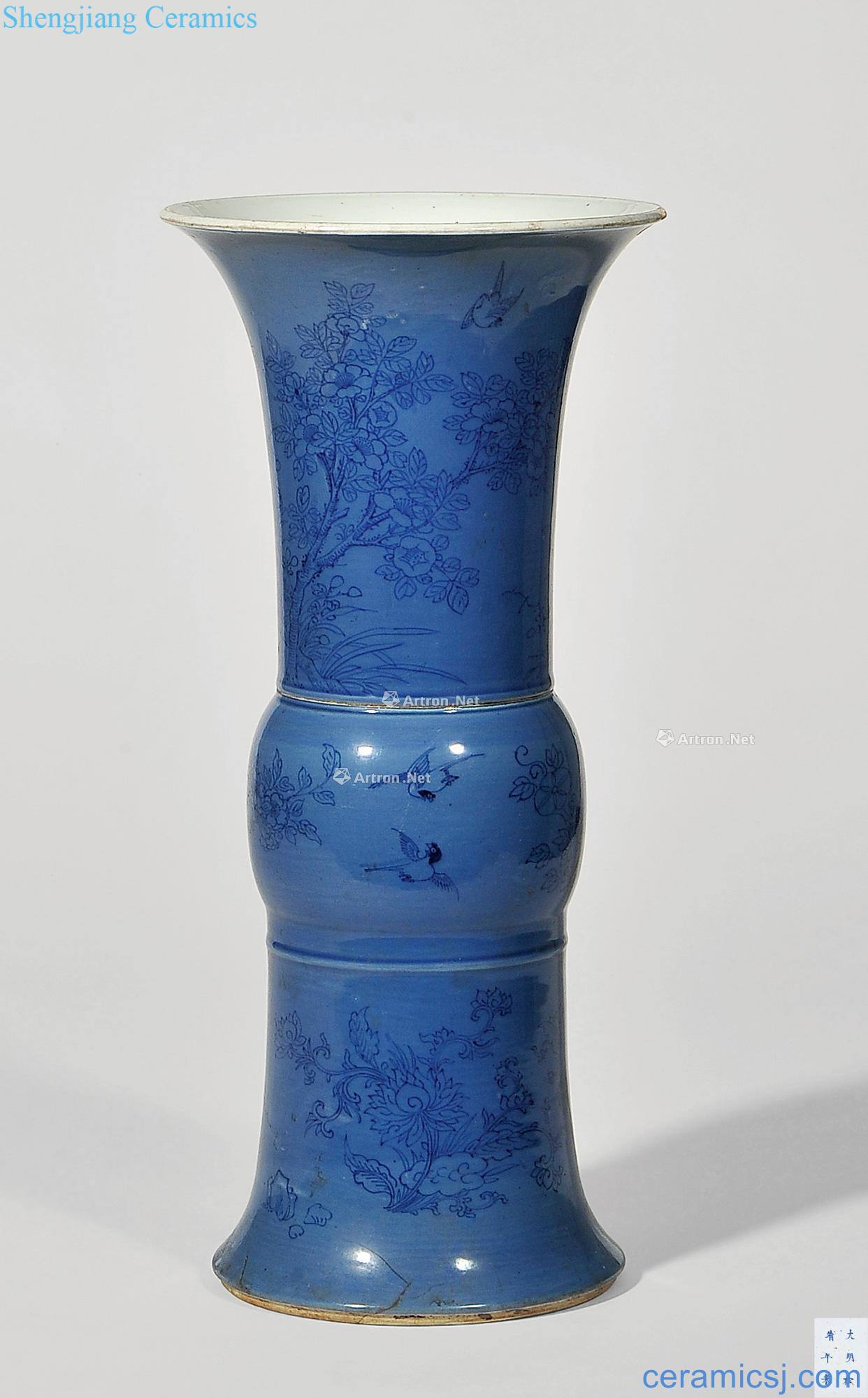 The qing emperor kangxi Blue and white vase with blue glaze