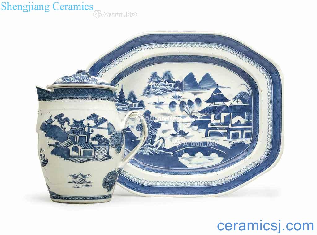 The end of the 18th century/in the early 19th century A LARGE 'CANTON BLUE AND WHITE' WELL - AND - TREE PLATTER AND A LARGE BLUE AND WHITE CIDER JUG AND COVER
