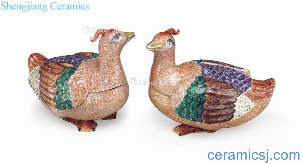 About 1770, A PAIR OF FAMILLE ROSE QUAIL BOXES AND COVERS