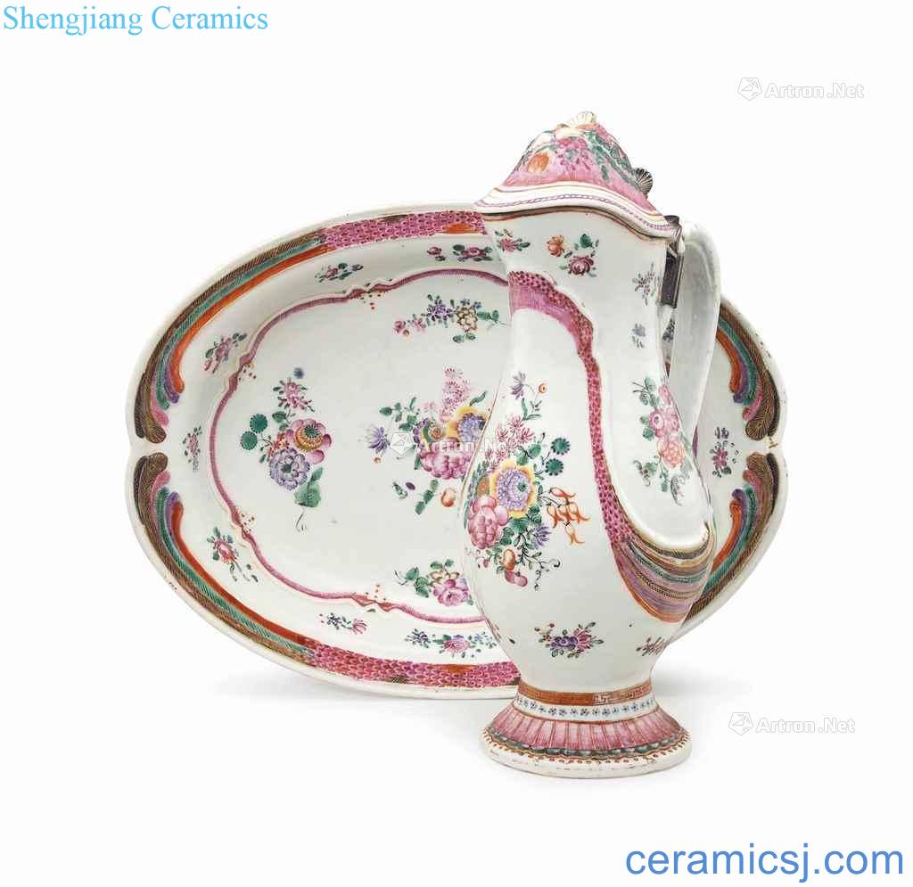 About 1780 years A FAMILLE ROSE EWER AND BASIN