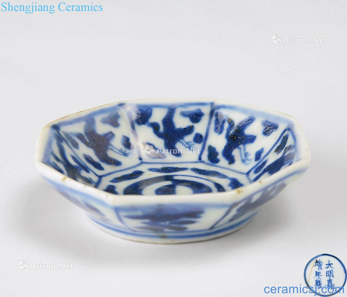 In the Ming dynasty Blue and white eight arrises grain small birds