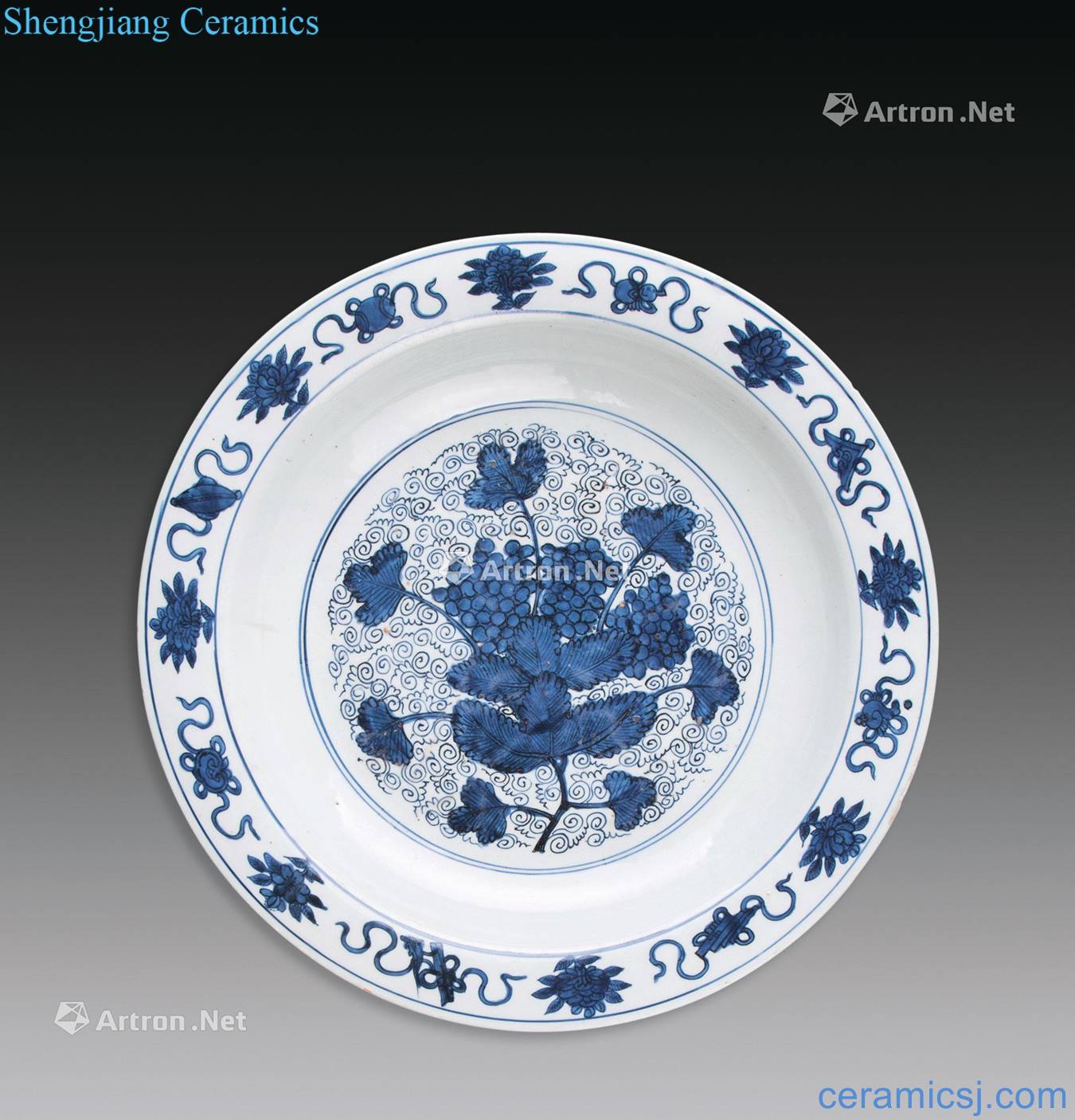 In the Ming dynasty Dark blue and white the eight immortals many children the grain market