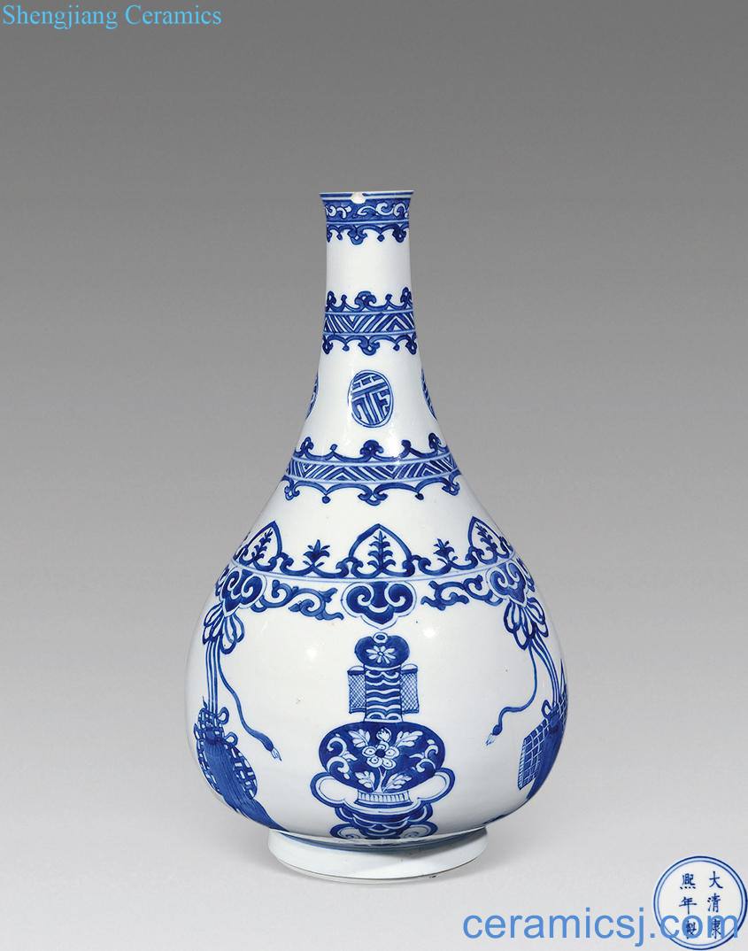 In late qing dynasty Blue and white antique bottles