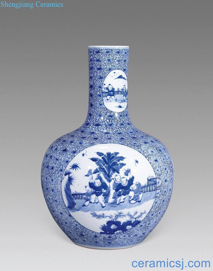 Qing dynasty blue and white tree medallion baby play