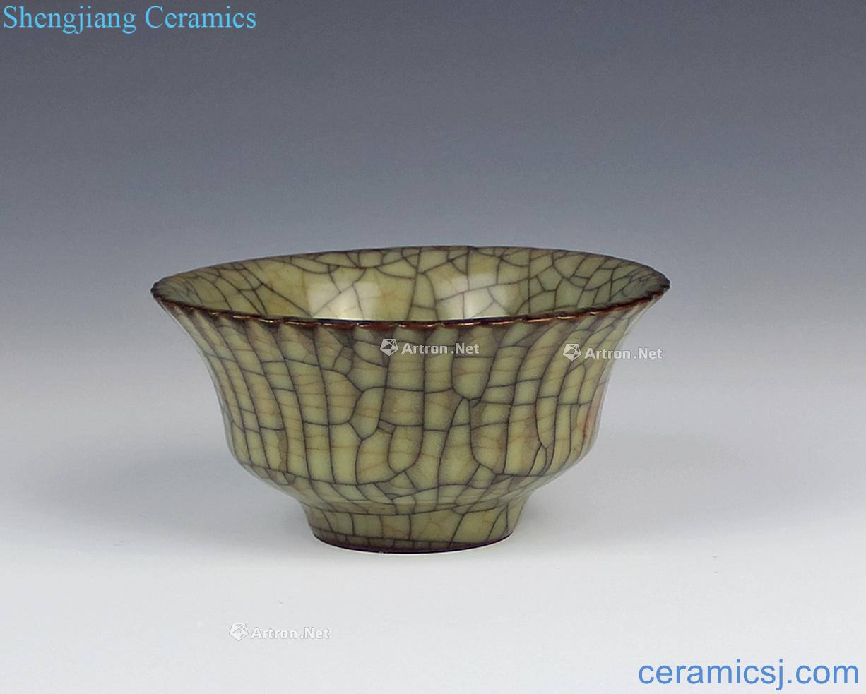 Yao state kiln lotus-shaped bowl