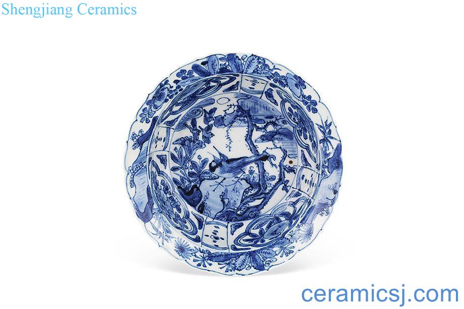 The late Ming dynasty Blue and white flower on wen ling mouth bowl