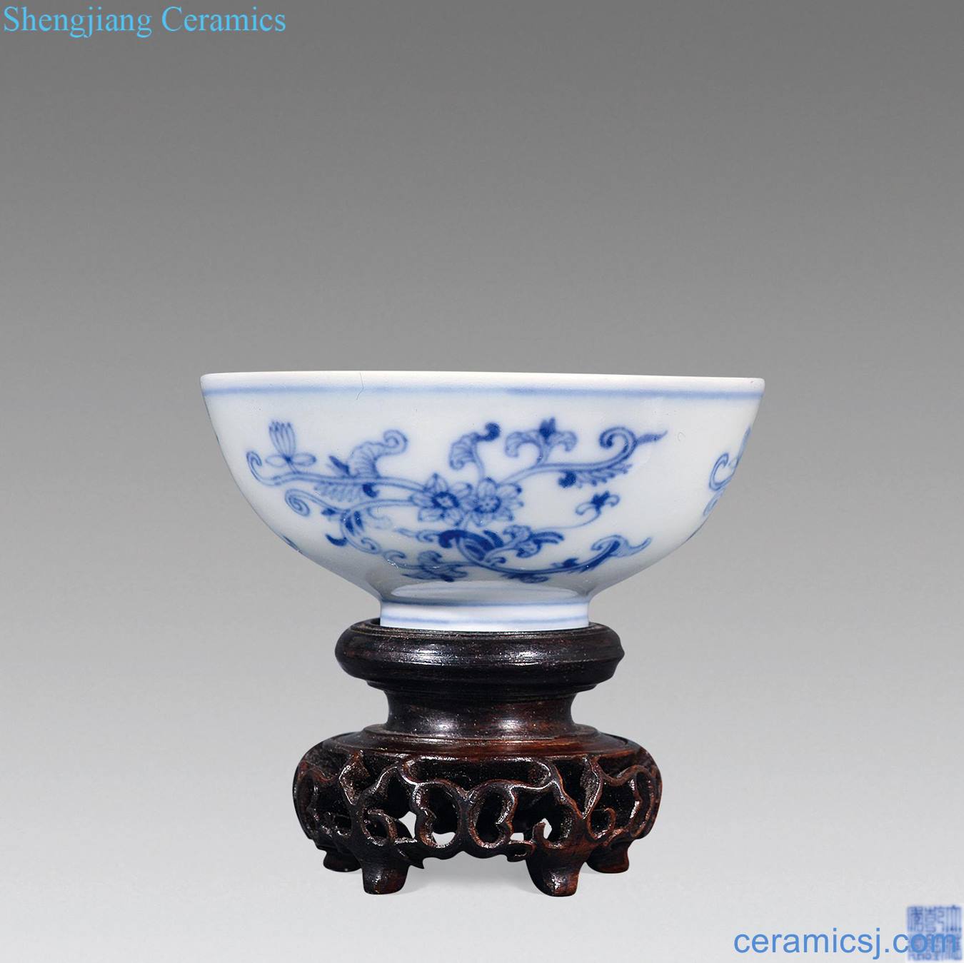 Qing qianlong blue-and-white cncondom small bowl