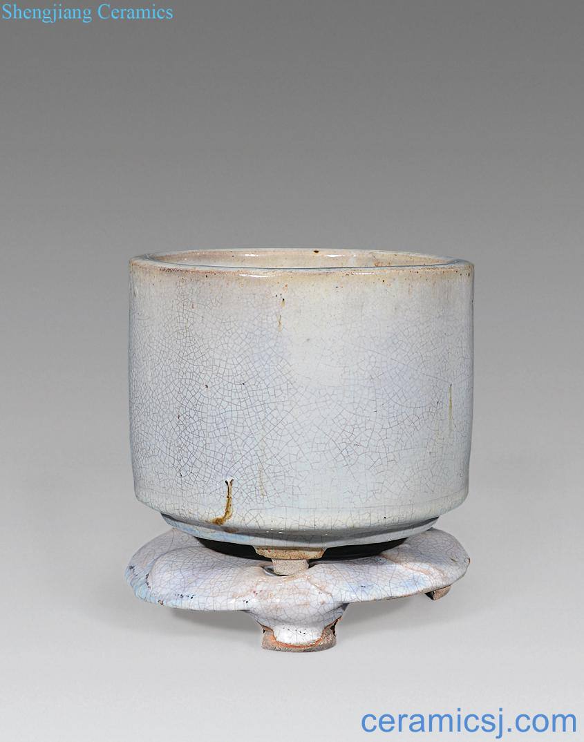 The late Ming dynasty Appropriate jun cylindrical furnace even starter holders (group a)