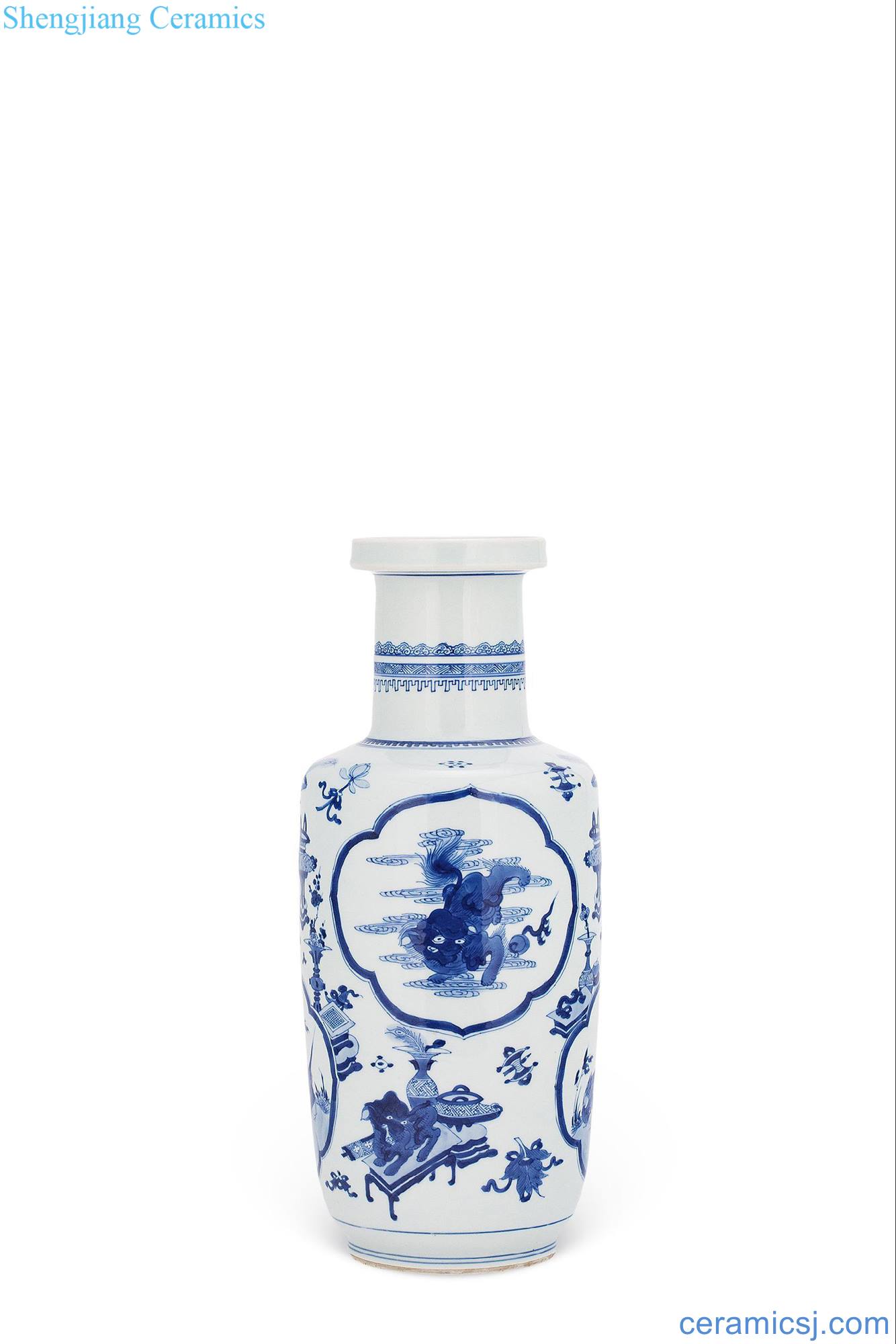 The qing emperor kangxi Blue and white antique birds and animals were bottles