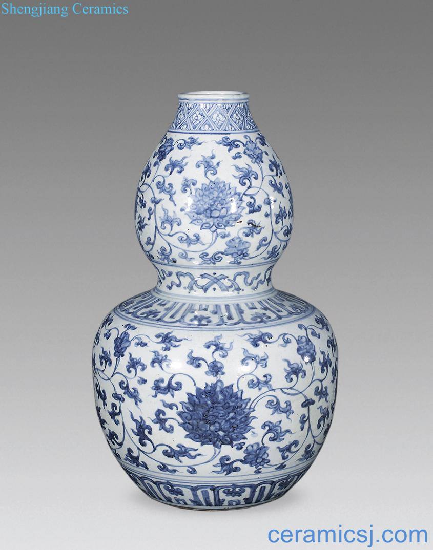 Ming Blue and white lotus flower bottle gourd