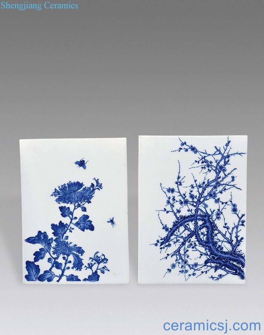 In late qing dynasty Blue and white chrysanthemum patterns plate (two)