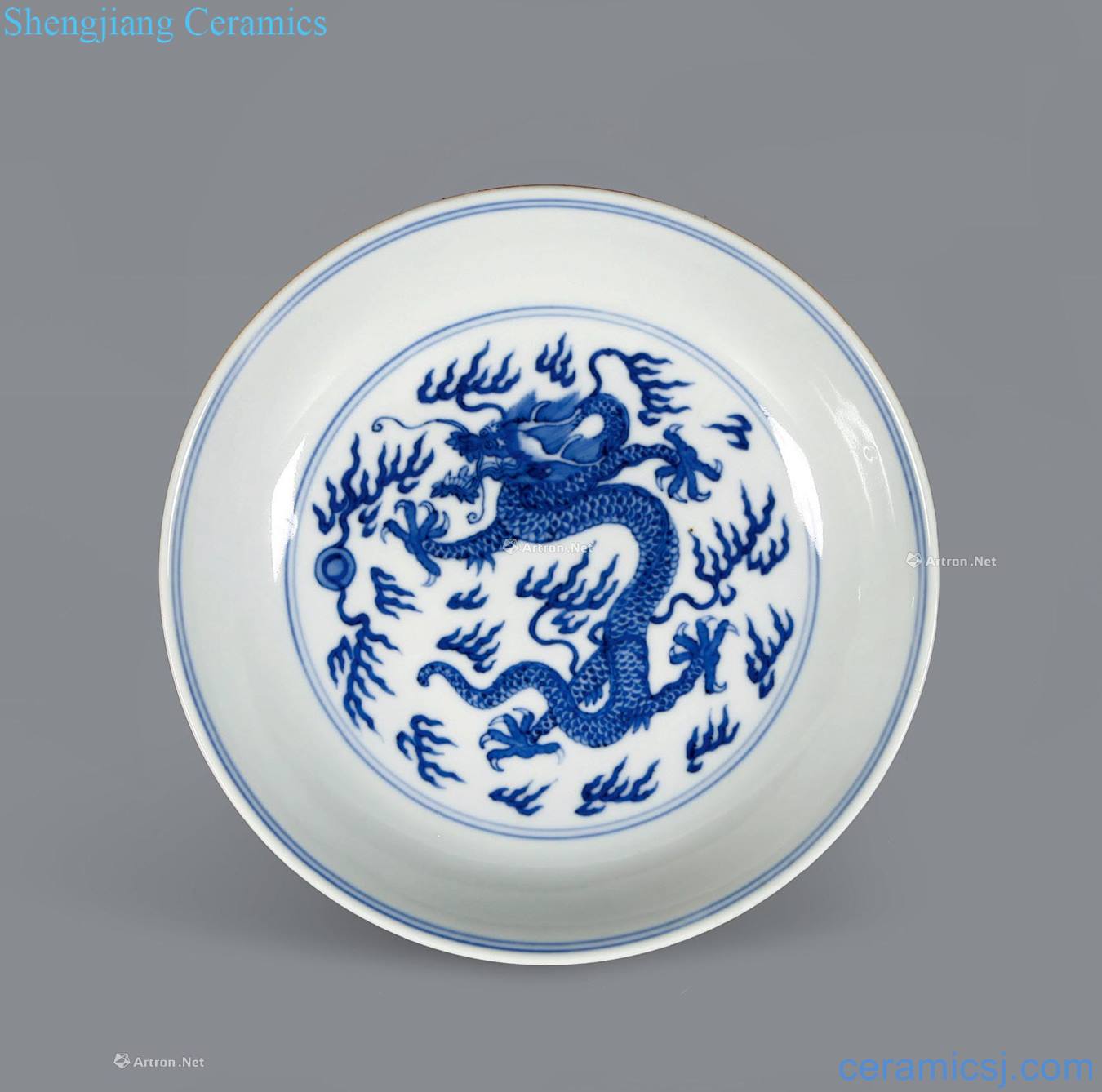 Qing qianlong Blue and white dragon pearl tray