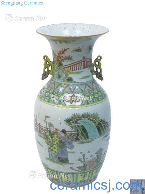 In the qing dynasty famille rose ear characters mouth bottle