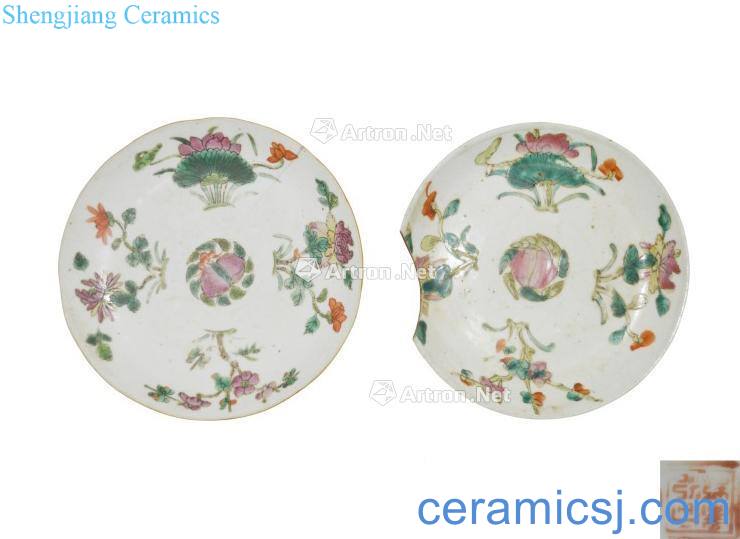Pastel flowers plate in late qing dynasty