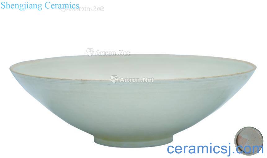 The song dynasty Cut white glazed bowl