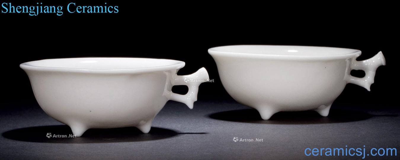 Ming dehua kiln white glazed bamboo ears round cup (a)