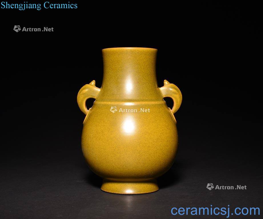 The Qing Dynasty A TEADUST - GLAZD HU FORM VASE