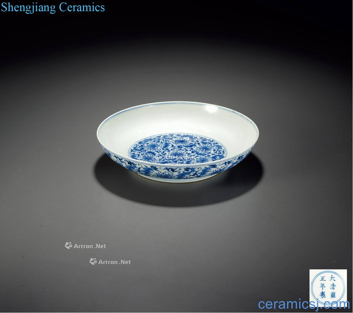 Qing yongzheng Blue and white tie up passion fruit tray
