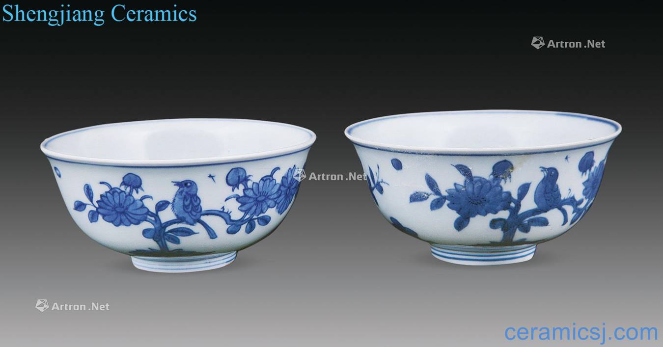 Ming Blue and white flowers and birds green-splashed bowls (a)