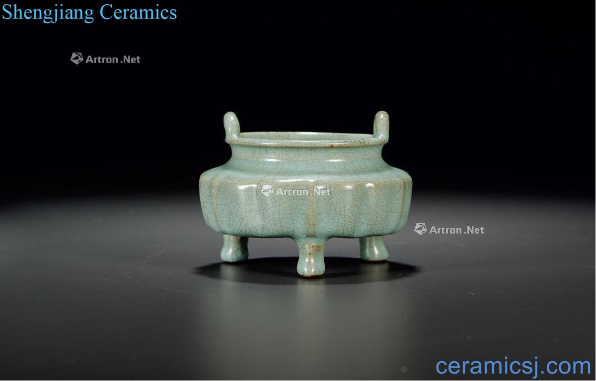 Ming before Kiln furnace with three legs
