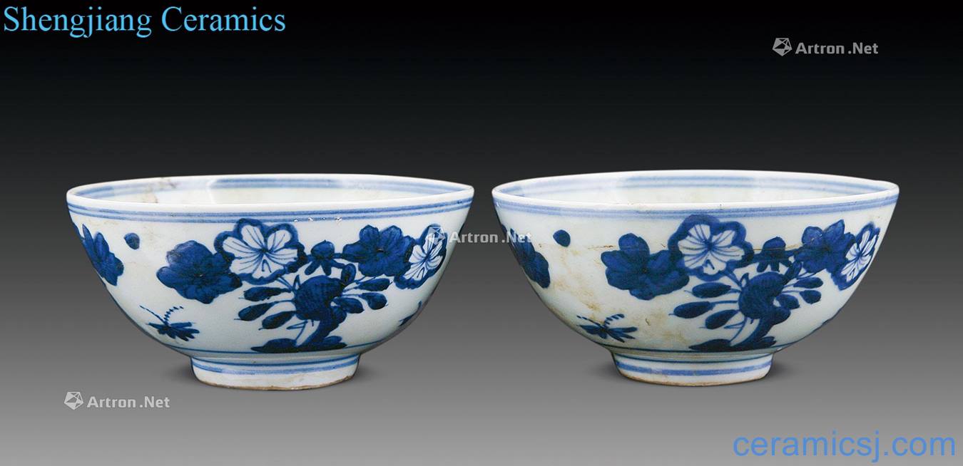 Ming Blue and white flowers green-splashed bowls (a)