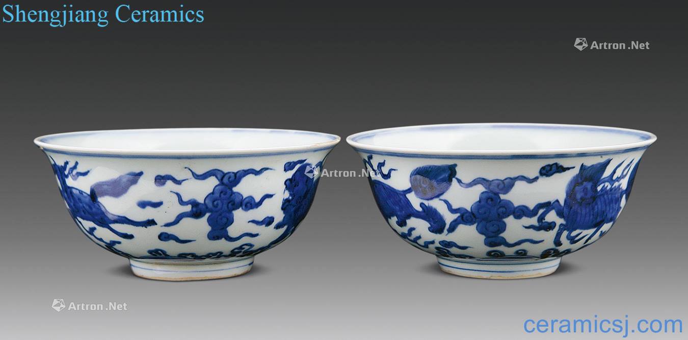 Ming Blue and white hippocampus green-splashed bowls (a)